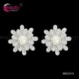 Shinning Silver Flower Shape Stud Earrings with Rhinestone