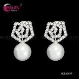 Simple Style Flower Shape Clip Earrings Jewelry with Round Pearl