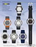 Model SR: Analog watch