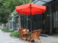 Outdoor umbrella