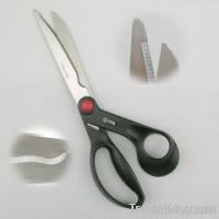 9.75-inches Kitchen Scissors + Serrated & Notch Blade
