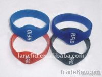 ID silicone RFID wristbands in any colour