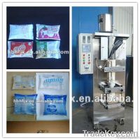 liquid filling and sealing machine