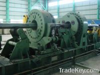 The mandrel screw on machine