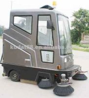 KMN-XS-1750 Electric driving road sweeper with CE(with enclosed cabin)