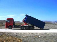 Over Vehicle Hooklift