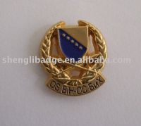 badges/collar pin