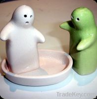 Ceramic Couple seeker