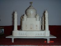 MODEL OF VIIth WONDER THE TAJ OF INDIA