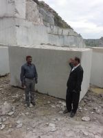 MULTICOLOUR RED ROUGH GRANITE BLOCK