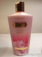 VICTORIA'S SECRET HYDRATING LOTIONS