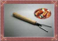Metal retractable bbq fork grill sticks to 70cm long