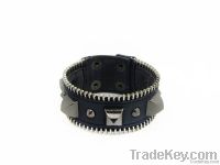 2013 Hot sale punk style zipper leather bracelet with rivets and spike