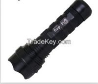 Rechargeable CRE LED Flash Light