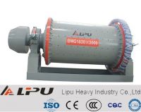Industrial ball mill for grinding minerals