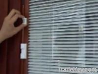 mini blind glass