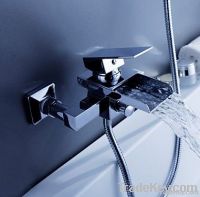 https://es.tradekey.com/product_view/Contemporary-Chrome-Finish-Waterfall-Bathtub-Faucet-Fy-1007-02-5994390.html