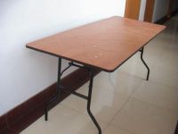 Hotel folding table