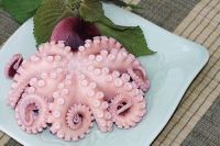 FROZEN WHOLE ROUND OCTOPUS