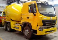 Sinotruck cement truck, mixer truck