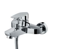 Single handle bathtub mixer