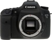 CAN0N EOS 7D DSLR Digital Pro SLR Camera