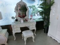 A103   Dresser with mirror with stool