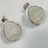 https://jp.tradekey.com/product_view/925-Sterling-Silver-Earring-Rhodium-Planting-With-Semiprecious-6467900.html