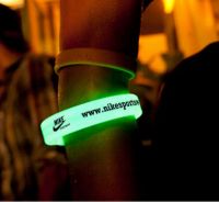 flashing light stick chemical glow bracelet lighting up bangle