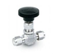 Integral-bonnet Needle Valves