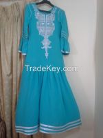 https://fr.tradekey.com/product_view/Aqua-Blue-Linen-Embroidered-Jalabiya-8107443.html