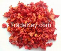 Dried sweet pepper flakes