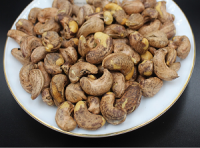 Roasted cashew nut in husk