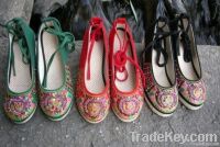 China Folk Style Handmade Embroidered Shoes, Flat Cloth Shoes