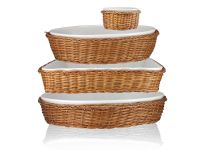 Porcelain bakeware with wicker basket