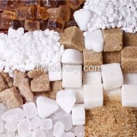 white and brown refined sugar 