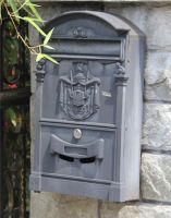 OUTDOOR MAIL BOX