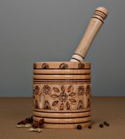 Carved mortar and pestle, Wooden mortar and pestle