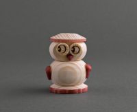 Wooden salt shaker in the form of a owl. 