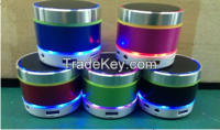 Q8 Bluetooth colorful LED flash loudspeaker