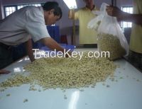 Cashew Nuts for Food Industries 