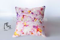 Flower Print Hold Pillow Cover