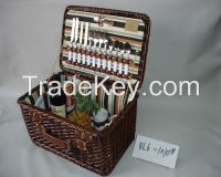 exquisite and eco-friendly handweave wicker picnic basket with lid and handle for 4 persons