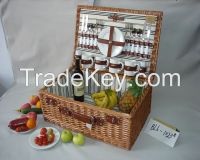 exquisite and eco-friendly handweave wicker picnic basket with lid and handle for 4 persons