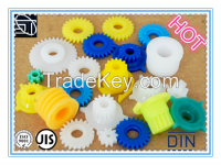 colorful hot sale small nylon pom plastic pinion gear