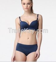 Good quality underwear, seamless and wireless, push up bra and fitted panty