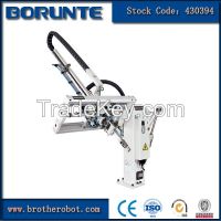 Pneumatic Rubber Injection Moulding Machine Sprues Picker Robot