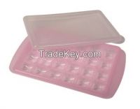 RRe Ice cube tray with lid (Clovermini)