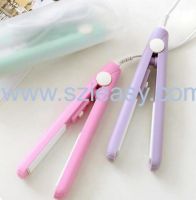 mini hair straightener