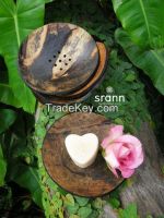 COCONUT SHELL SOAP DISH